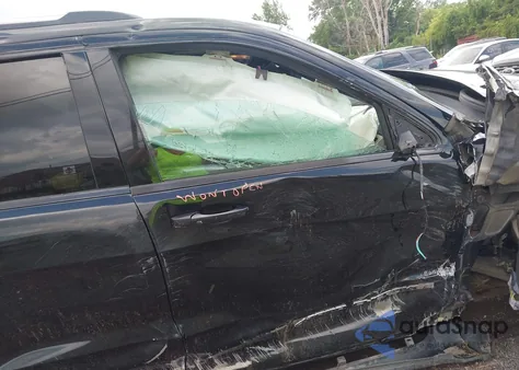 2017 Jeep Grand Cherokee Laredo 4X4 z USA, uszkodzony, nr VIN 1C4RJFAG9HC739509